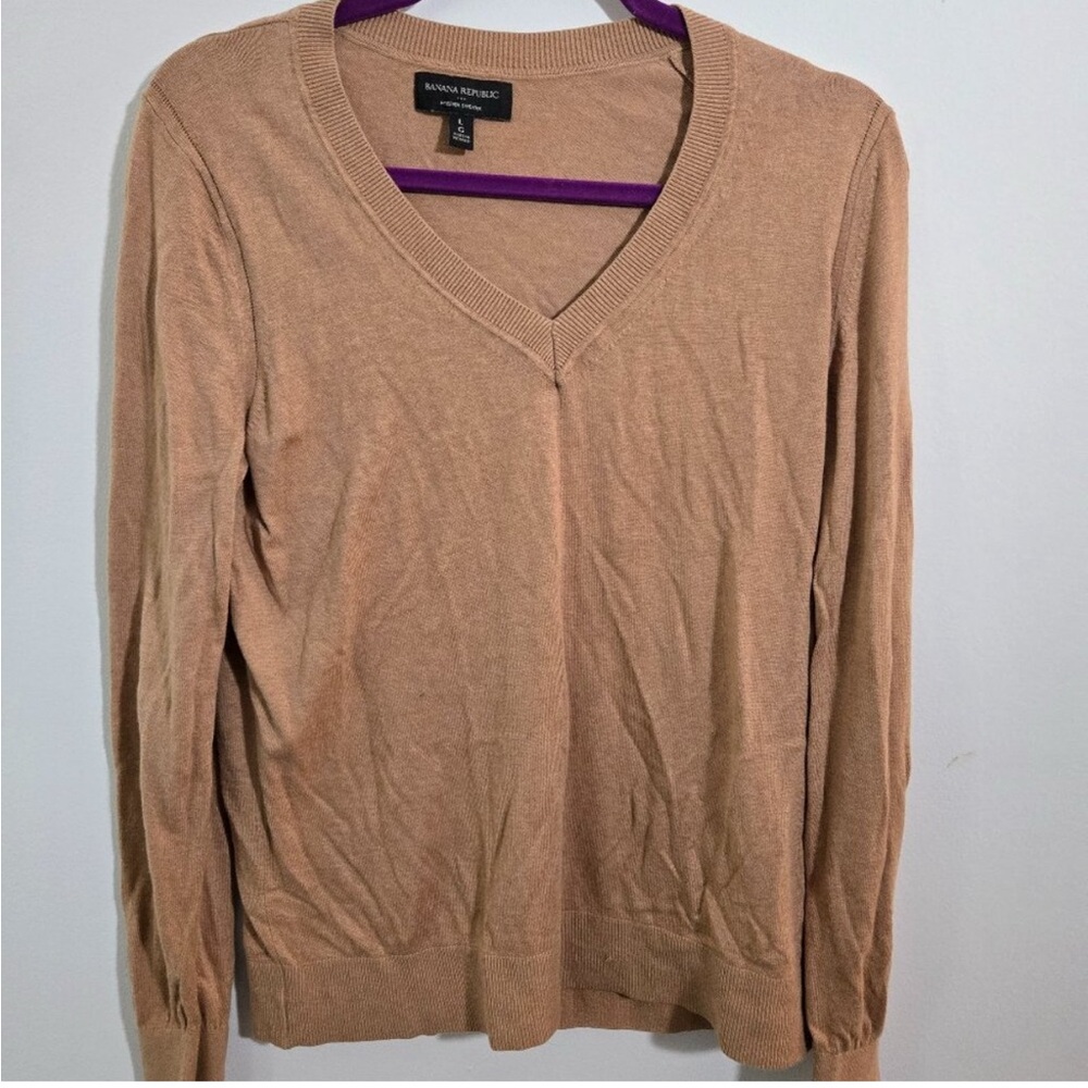 Banana Republic Tan V-Neck Sweater
